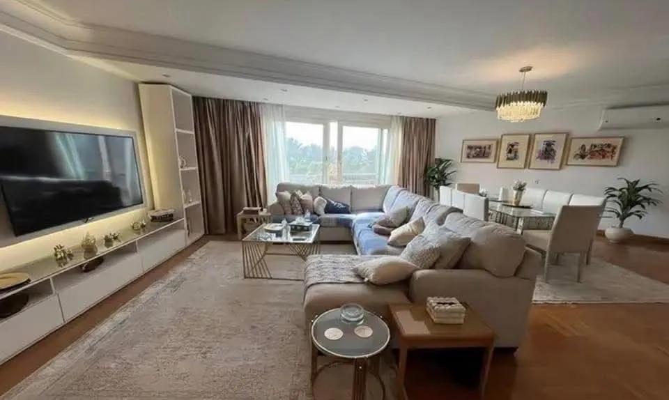 شقه مفروشه للايجار في سرايات المعادي القاهره مصر